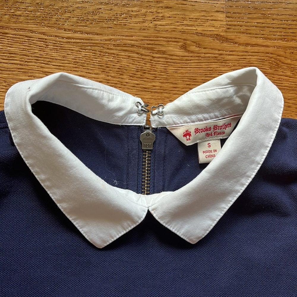 💙Brooks Brothers white collared pique knit top💙